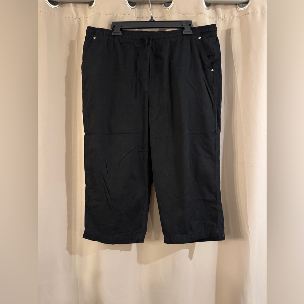 Women’s Breckenridge Black Capris